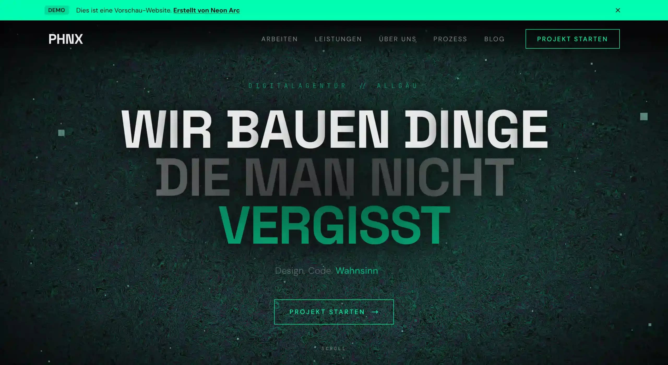 Digital Agency — Werkstatt-Arbeit unter Neon Arc-Brand